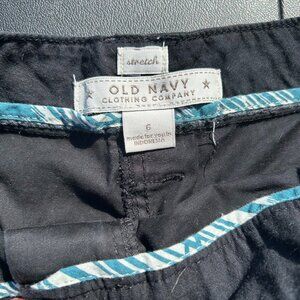 Old Navy Black Fitted Dress Shorts – Size 6, Short Inseam